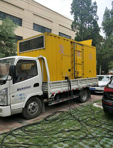 华龙发电车出租-柴油发电机组排烟系统设计要求及其考虑因素