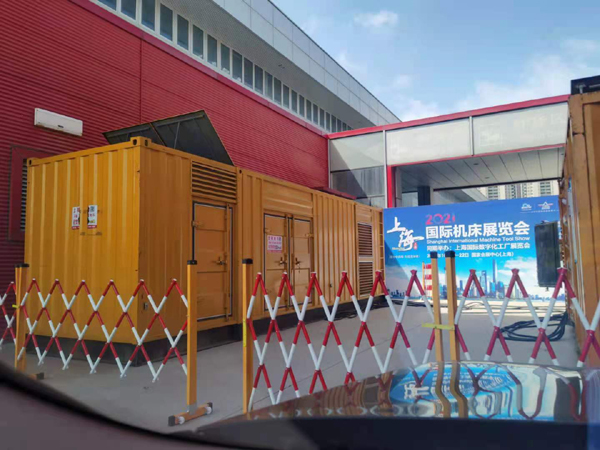 华龙发电车出租-发电机无电压或电压太低怎么办？