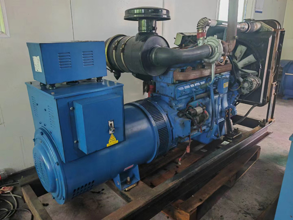 华龙100kW柴油发电机组使用多级机油有哪些优缺点？